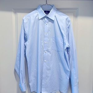 Stafford 15 1/2 regular fit  Travel button down light blue - rarely wrinkles